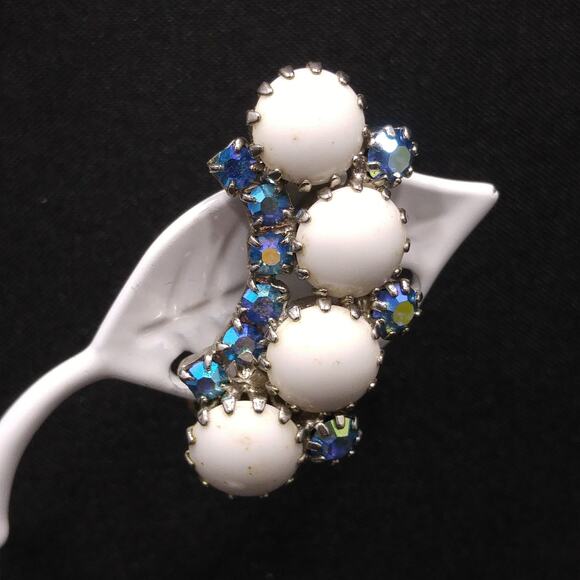 Weiss Aurora Borealis Blue Rhinestone Clip Earrings, White Milk Glass Cabochons - Picture 3 of 10